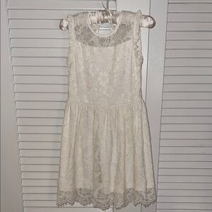 ✔️ Ava & Yelly Elegant Lace Sleeveless Dress